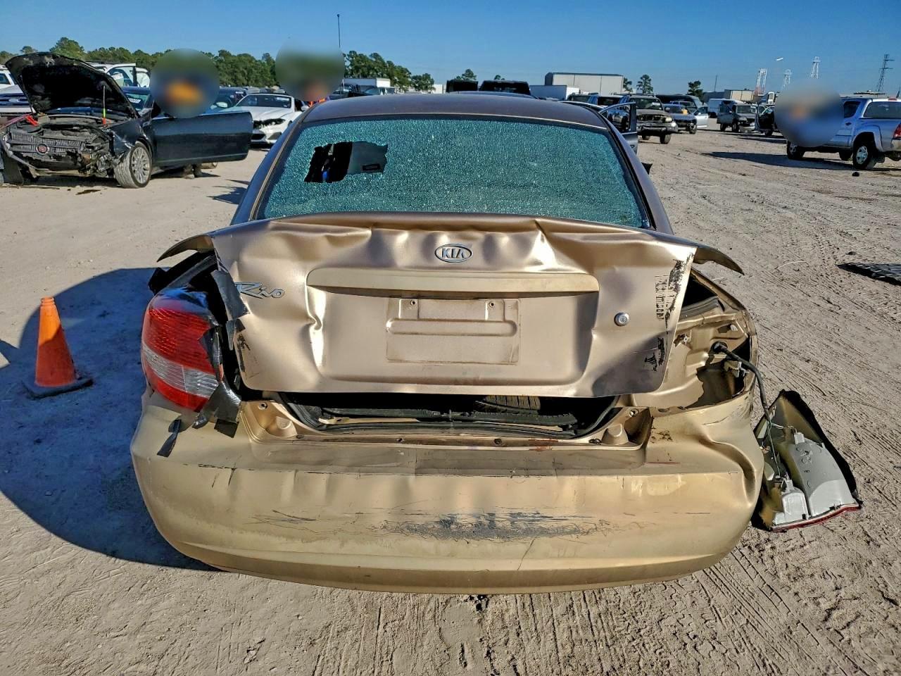 2004 Kia Rio - Фото 6