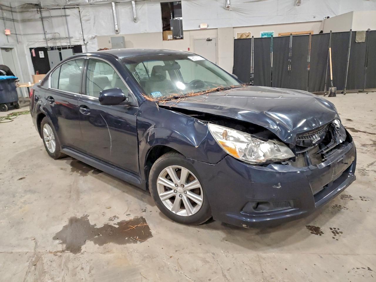 2012 Subaru Legacy 2.5I - Image 4