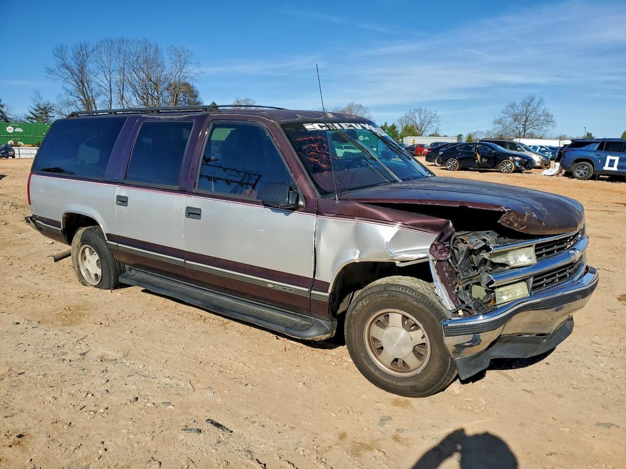 1997 Chevrolet Suburban C1500 - Image 4