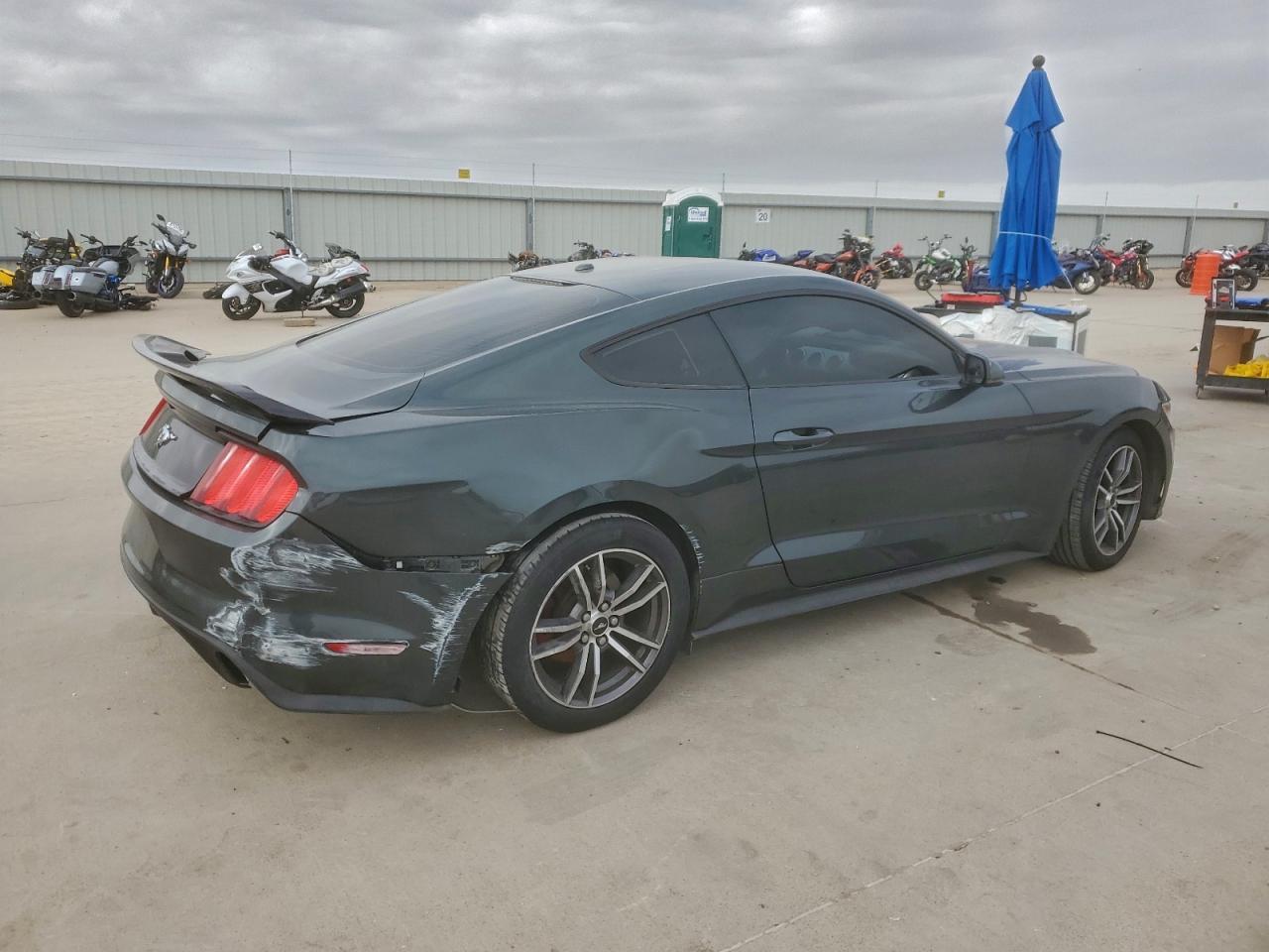 2016 Ford Mustang - Image 3