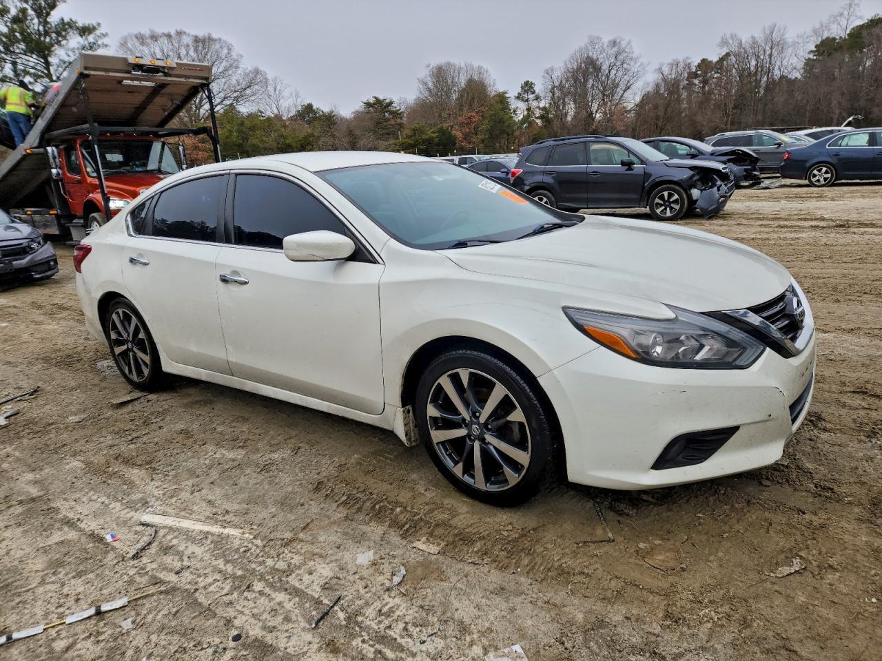 2017 Nissan Altima 2.5 - Фото 4