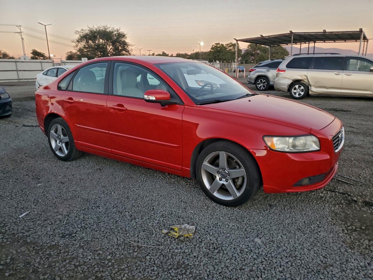 2008 Volvo S40 2.4I - Фото 4