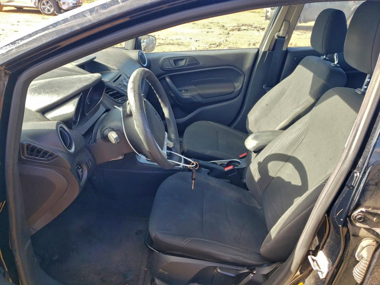 2017 Ford Fiesta Se - Фото 7