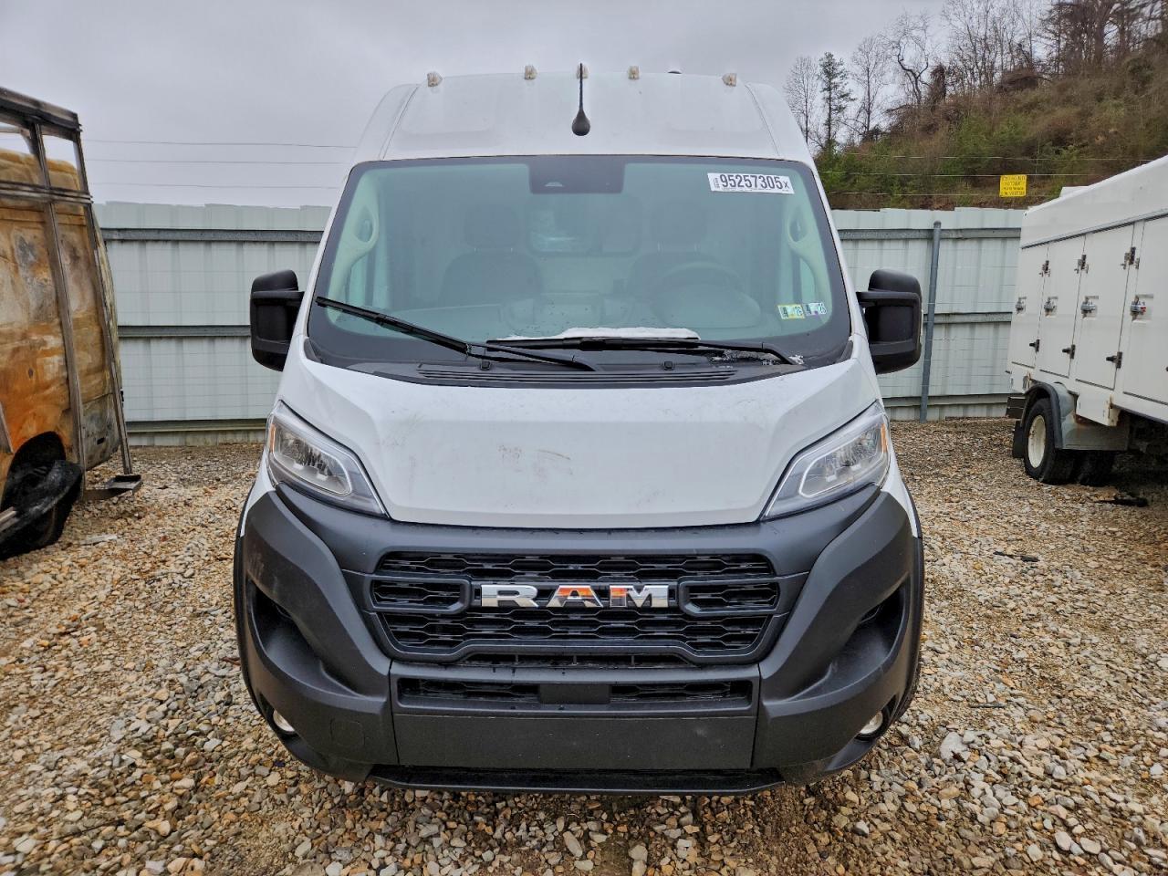 2023 Ram Promaster Utility / Service Van - Фото 5