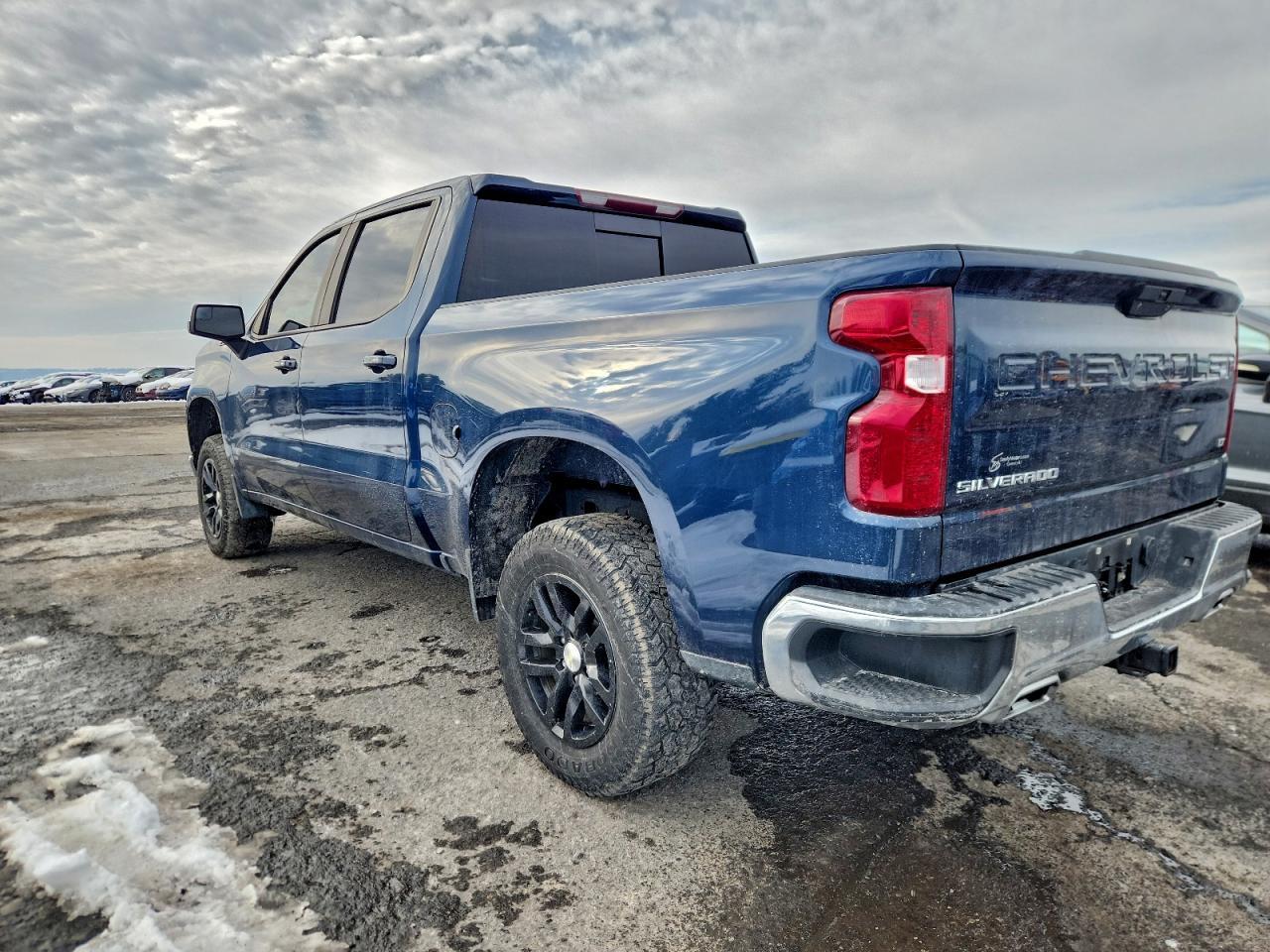 2021 Chevrolet Silverado K1500 Lt - Фото 2