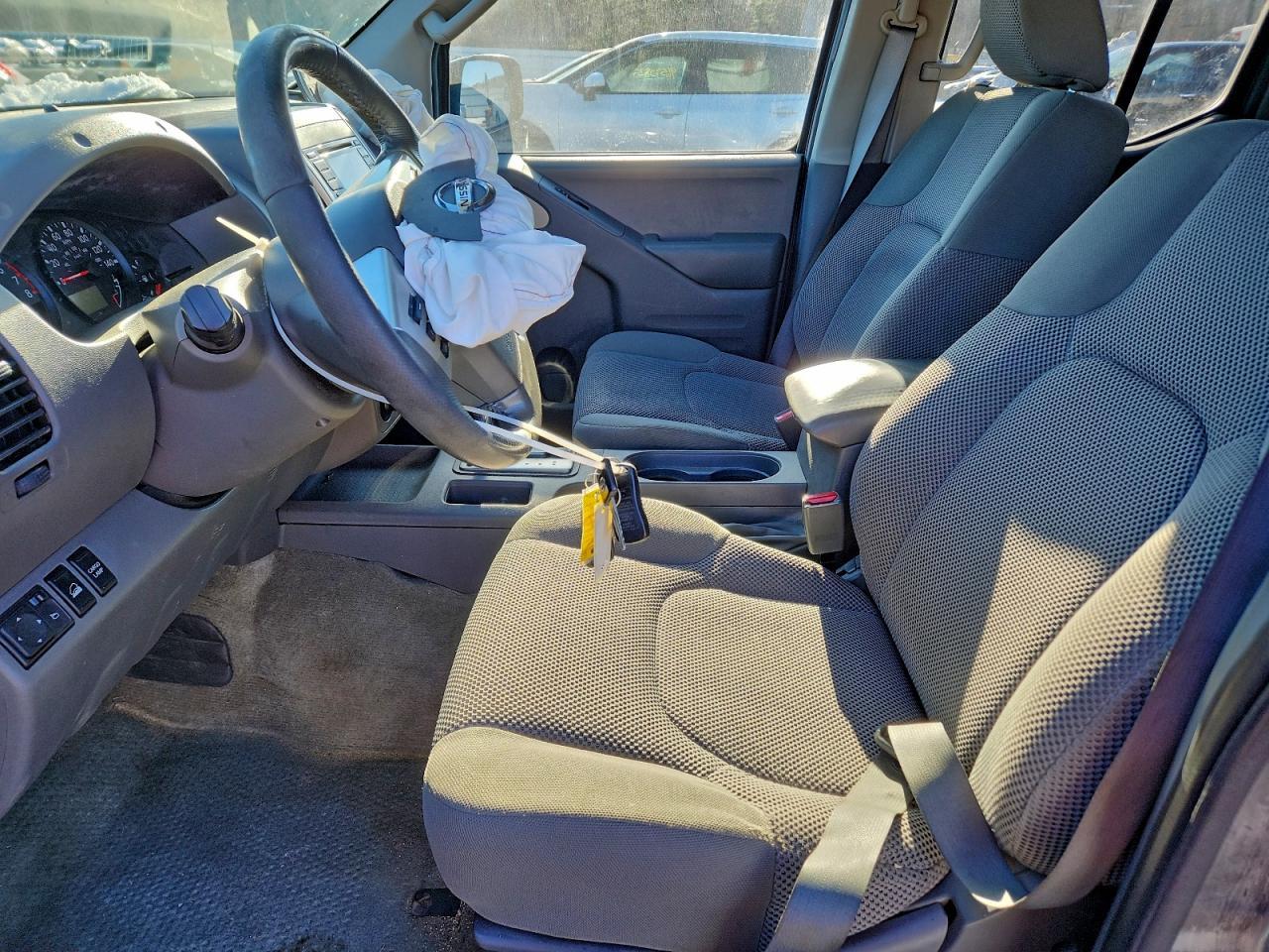 2016 Nissan Frontier S - Фото 7