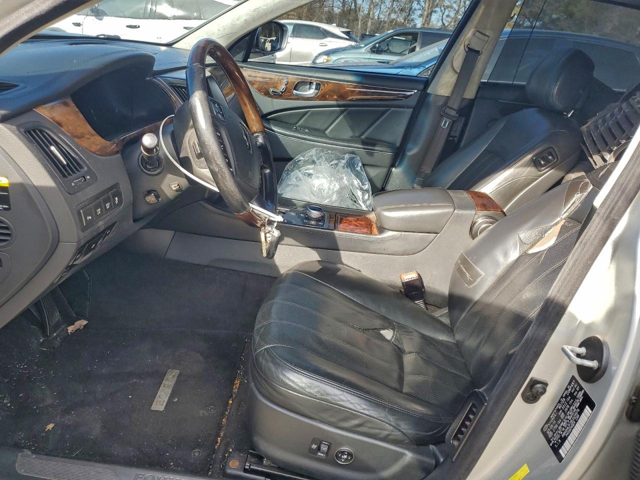 2011 Hyundai Equus Signature - Image 7
