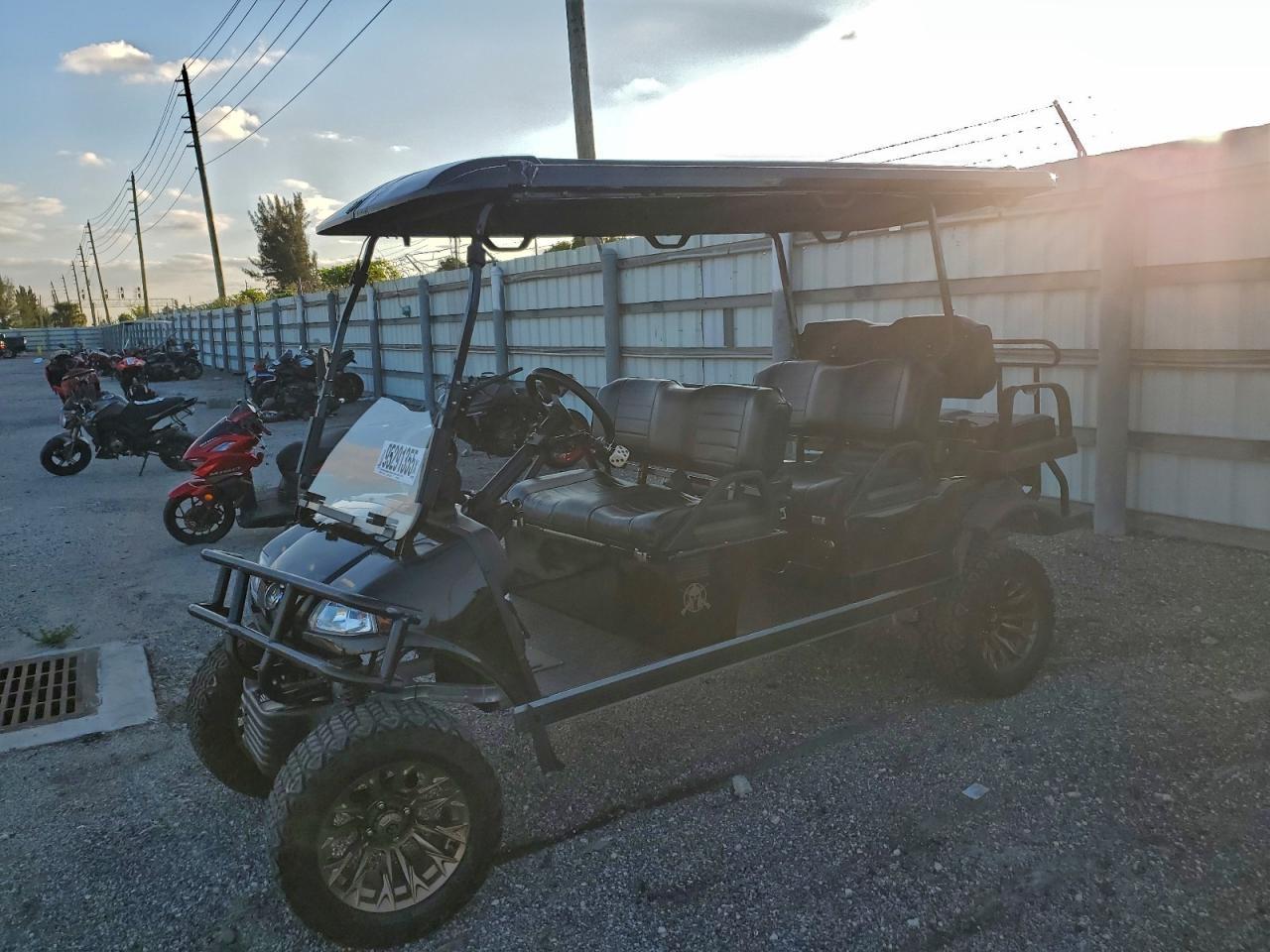 2021 Yamaha Golf Cart - Golf Cart - Фото 2