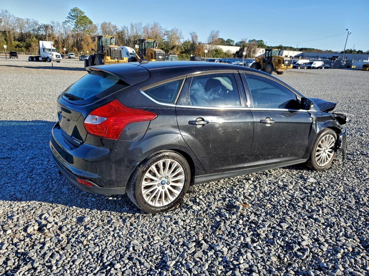 2012 Ford Focus Titanium - Фото 3
