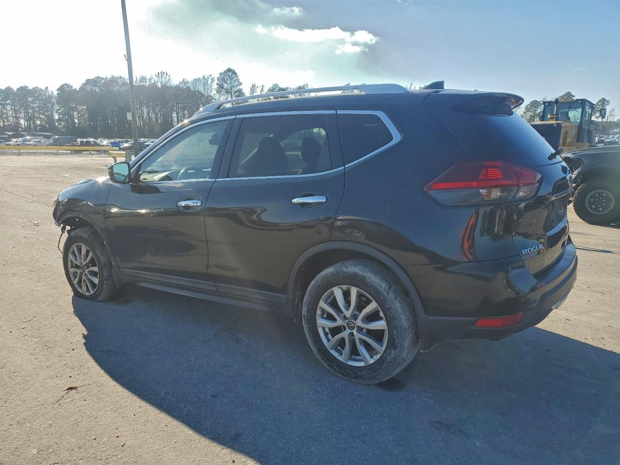 2019 Nissan Rogue S - Фото 2