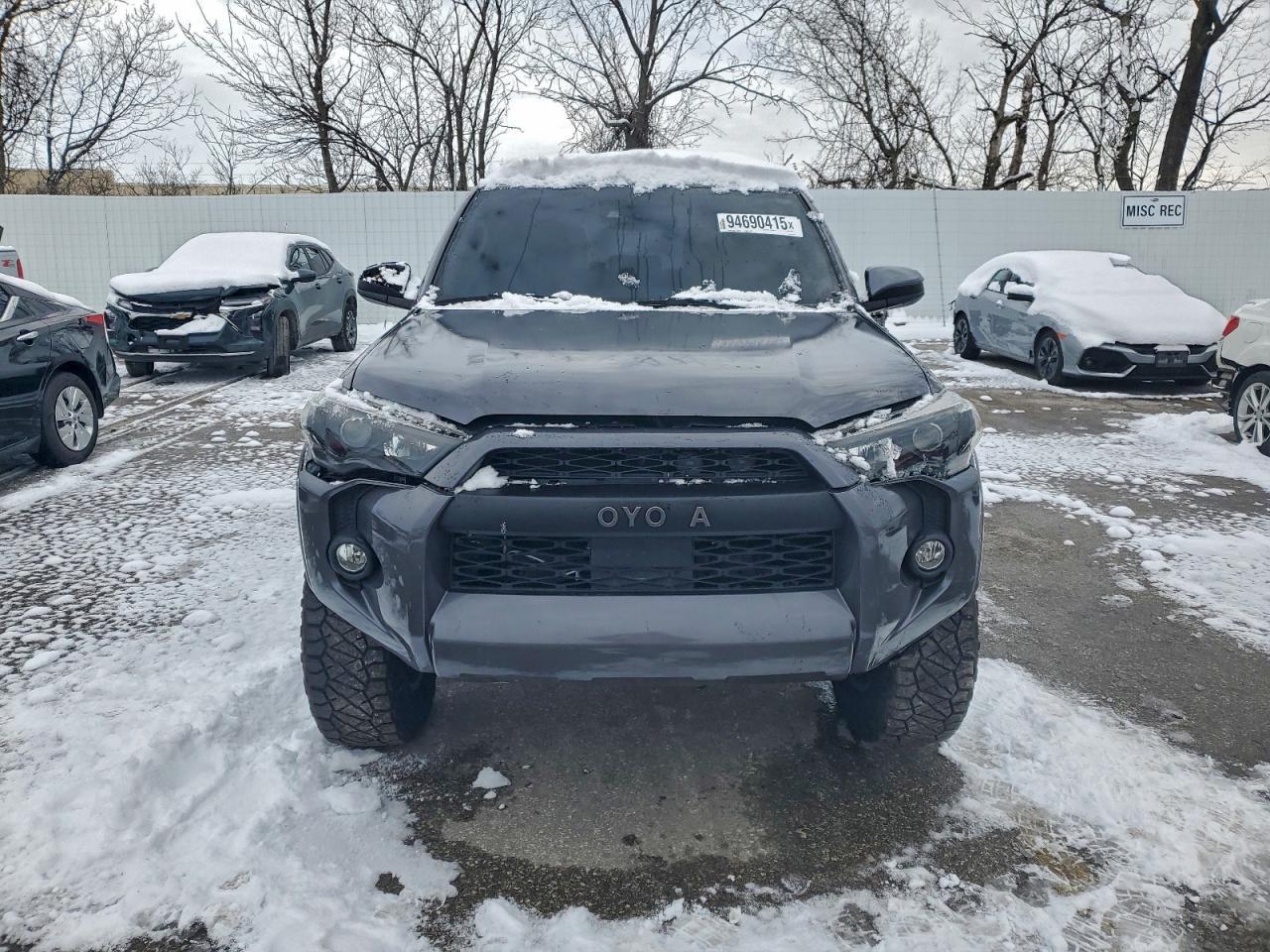 2023 Toyota 4Runner Se - Image 5