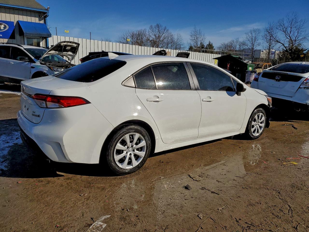 2024 Toyota Corolla Le - Фото 3