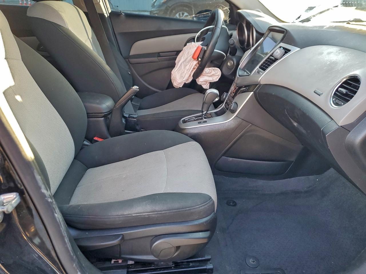 2011 Chevrolet Cruze Ls - Фото 7