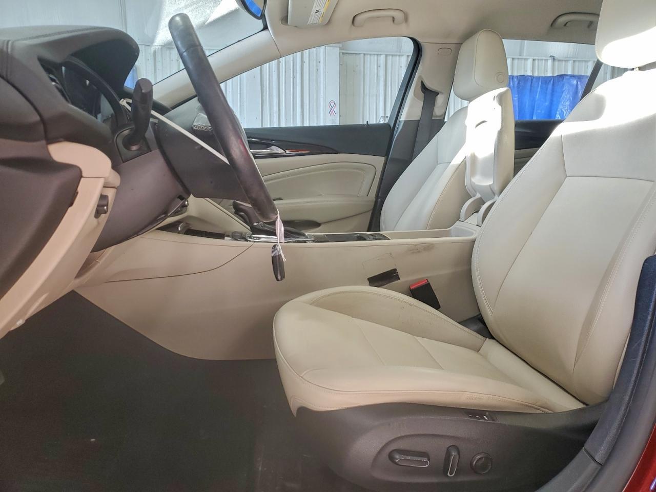 2019 Buick Regal Tourx Essence - Фото 7