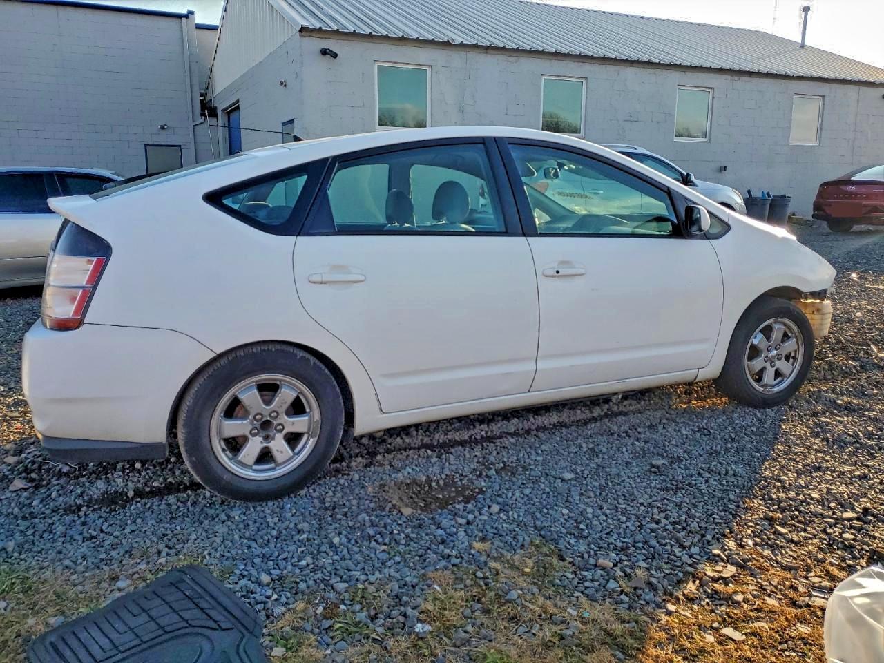 2004 Toyota Prius Base - Image 3