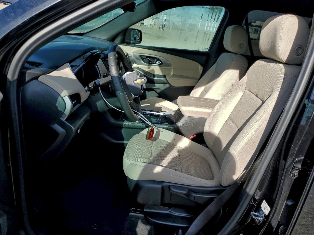 2022 Chevrolet Traverse Ls - Фото 7