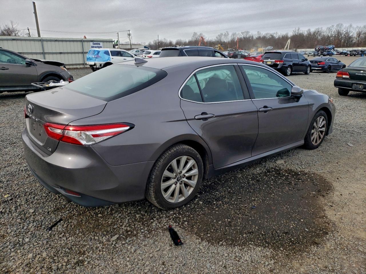 2020 Toyota Camry Le - Image 3