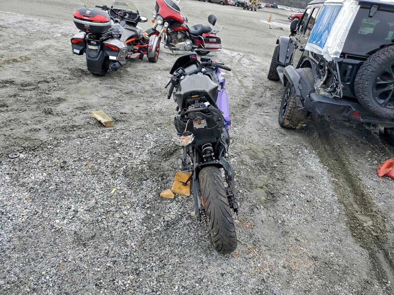 2024 Kawasaki Ex650 - Фото 4