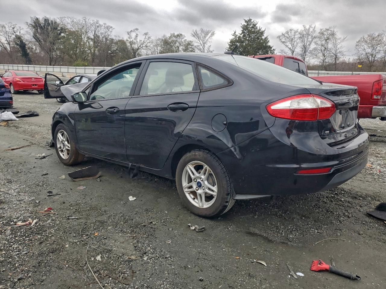 2017 Ford Fiesta Se - Image 2