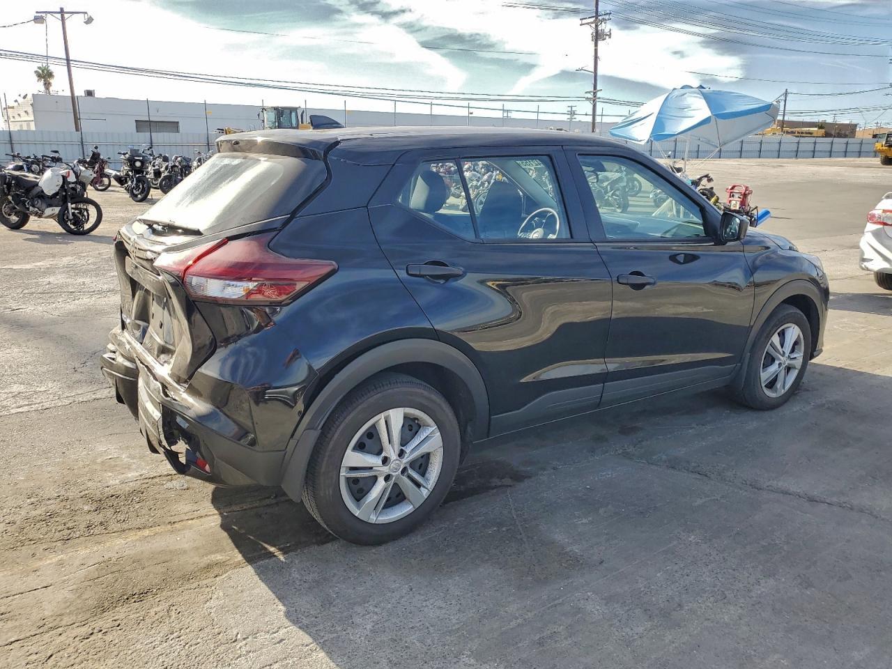 2024 Nissan Kicks S - Фото 3