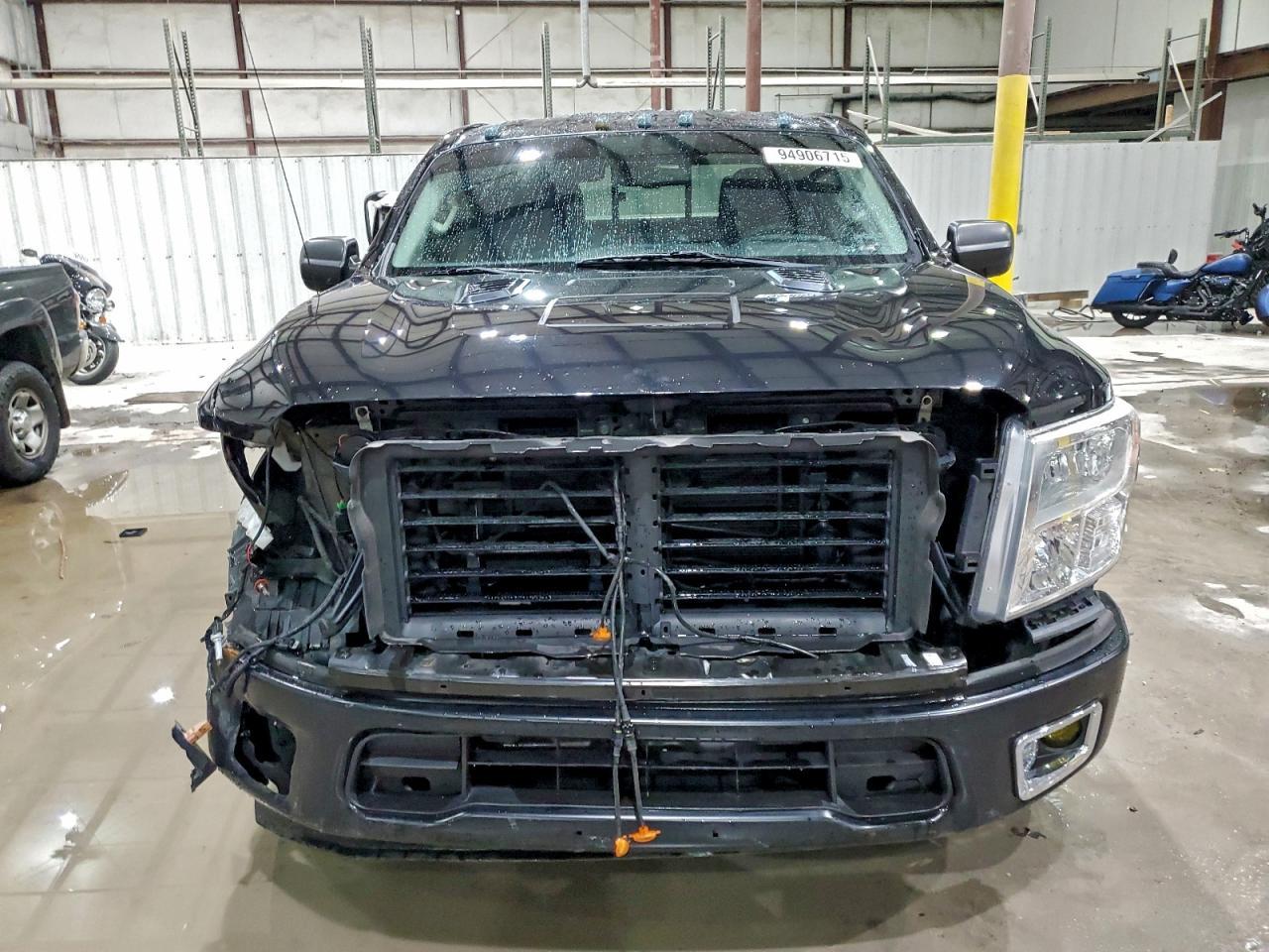 2017 Nissan Titan S - Image 5
