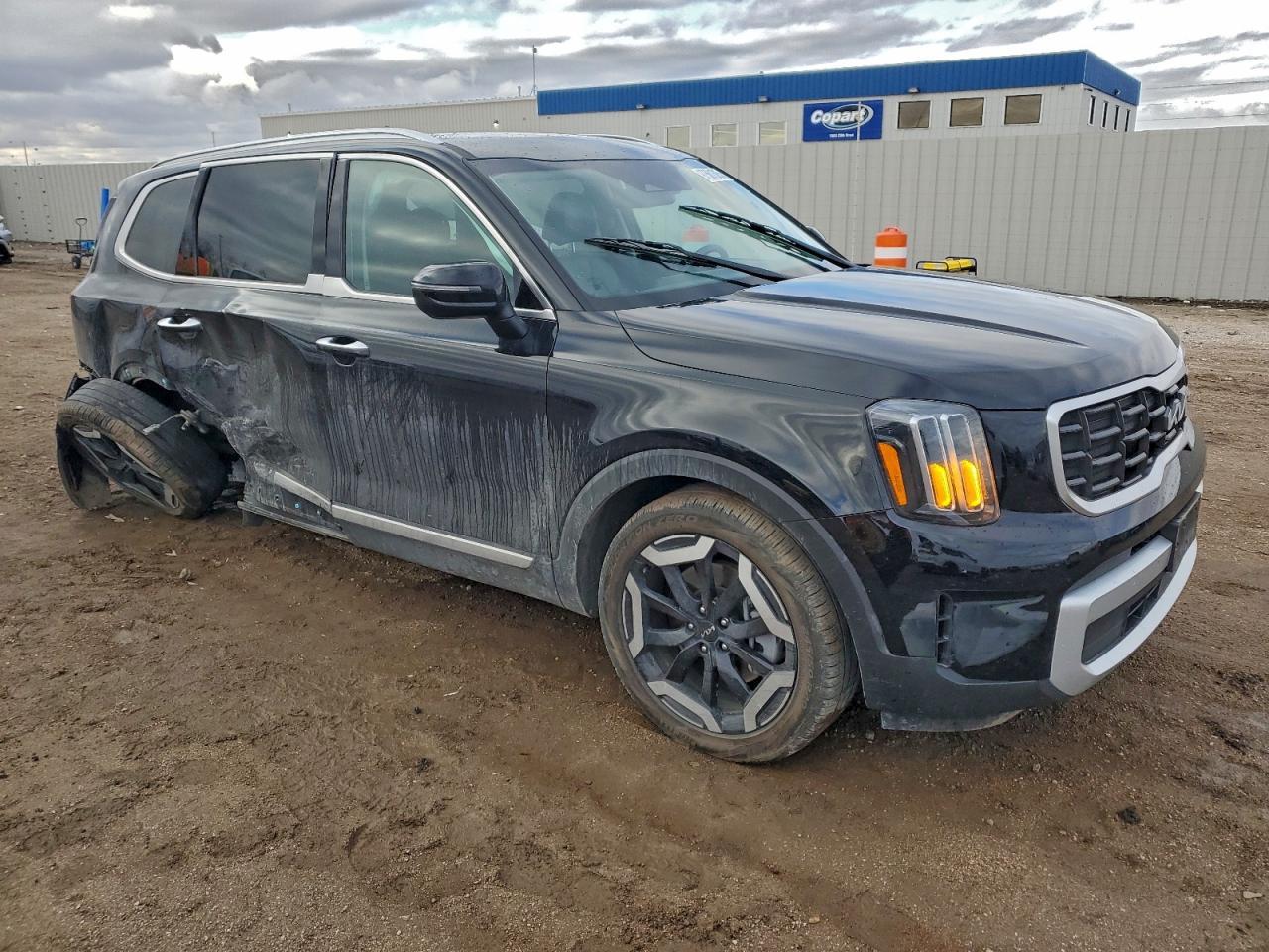 2023 Kia Telluride S - Image 4