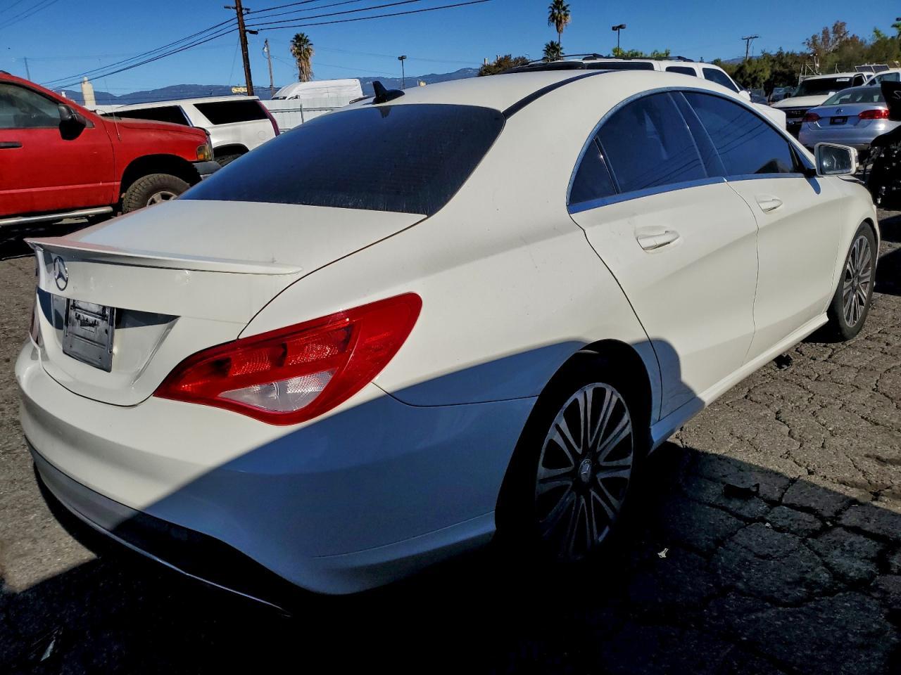 2017 Mercedes-Benz Cla 250 - Image 3