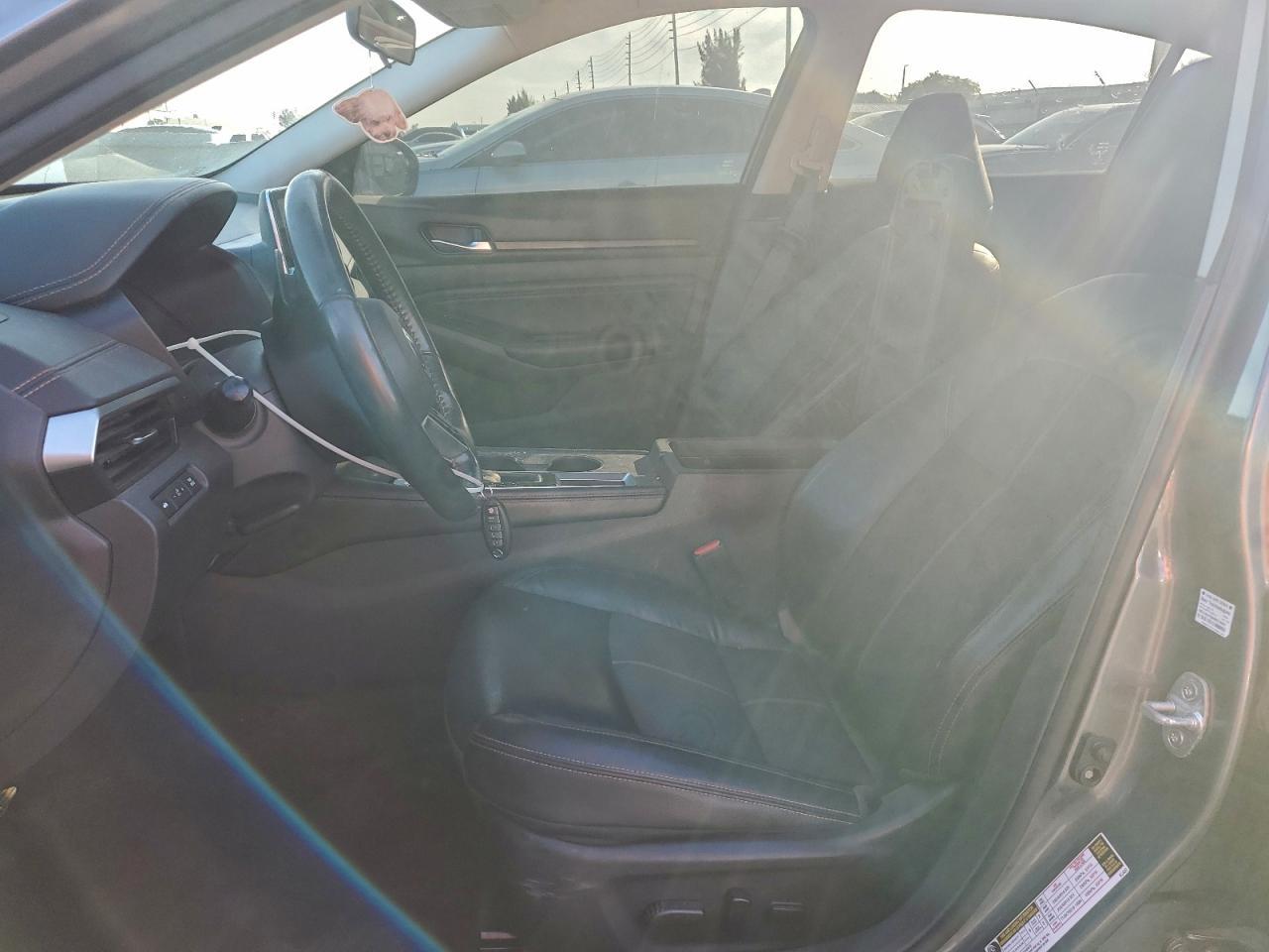 2022 Nissan Altima Sr - Image 7