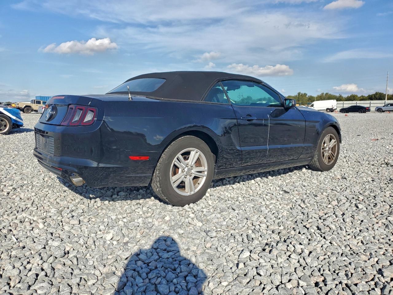 2014 Ford Mustang - Фото 3