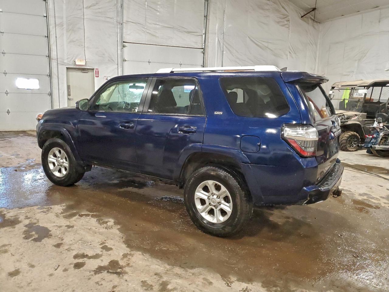 2015 Toyota 4Runner Sr5 - Фото 2