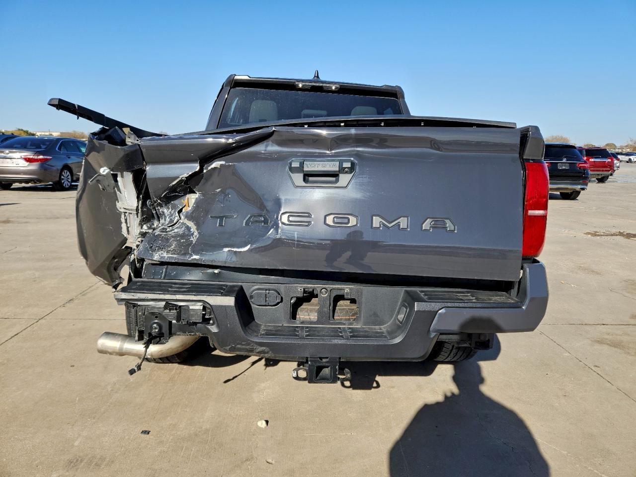 2024 Toyota Tacoma Double Cab - Image 6