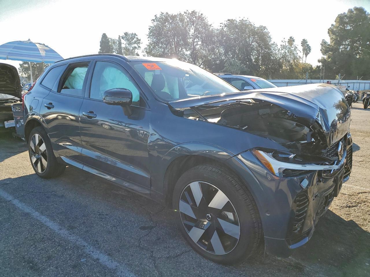 2025 Volvo Xc60 Plus - Фото 4