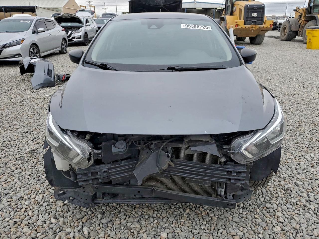 2021 Nissan Versa S - Image 5