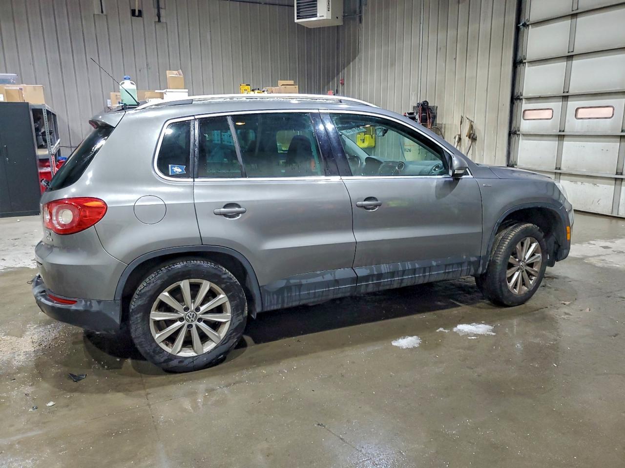 2010 Volkswagen Tiguan Se - Фото 3