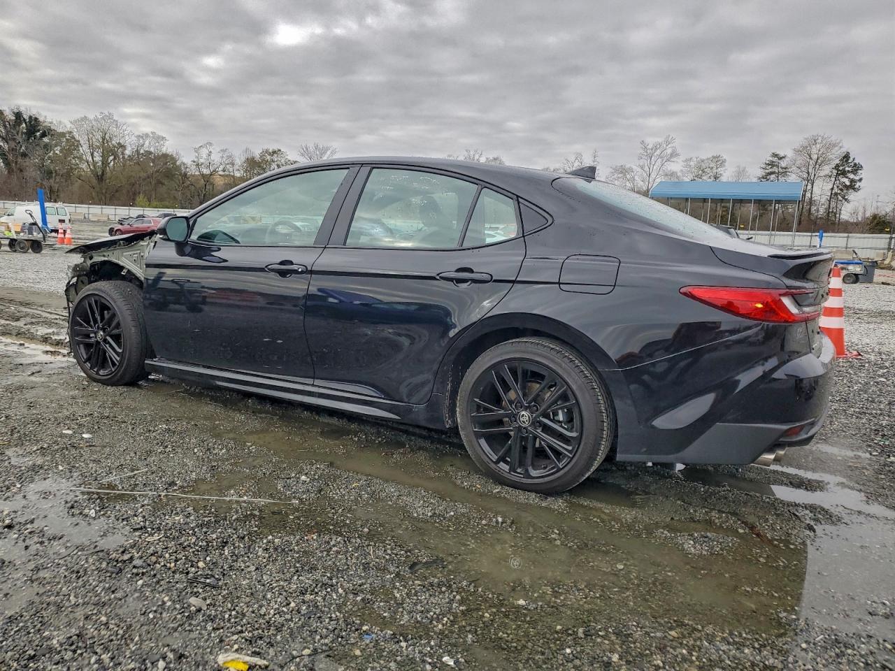 2025 Toyota Camry Xse - Фото 2