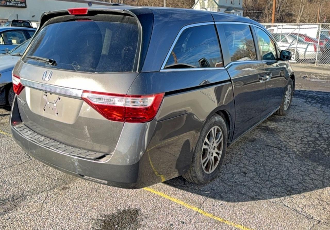 2013 Honda Odyssey Exl - Image 4