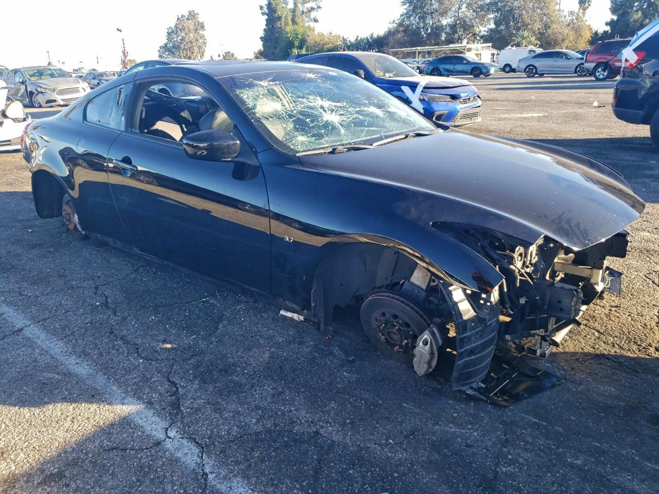 2015 Infinity Q60 - Image 4