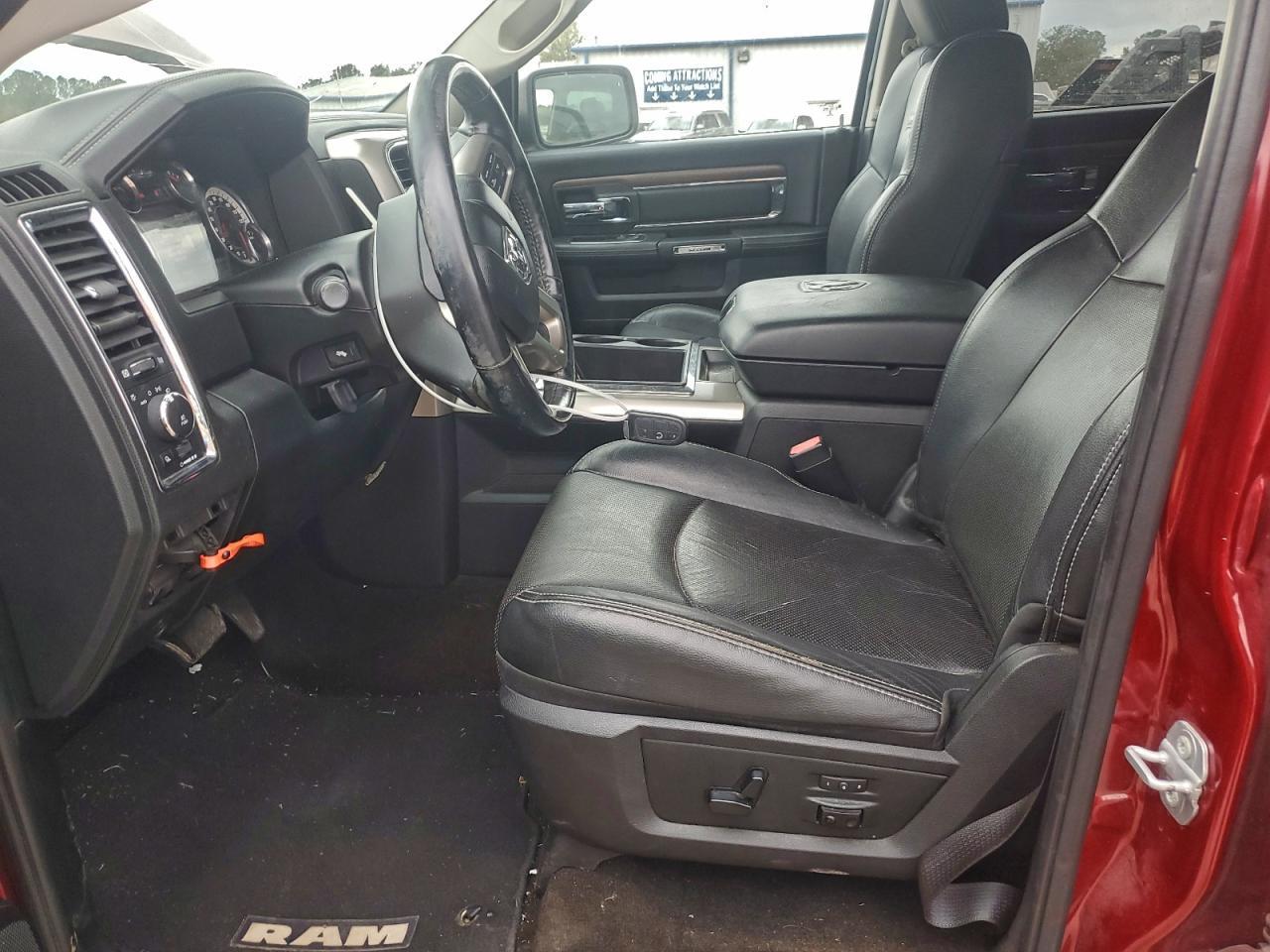 2015 Ram 1500 Laramie 2Wd V6 Tdsl Crew Cab 3.0L - Фото 7