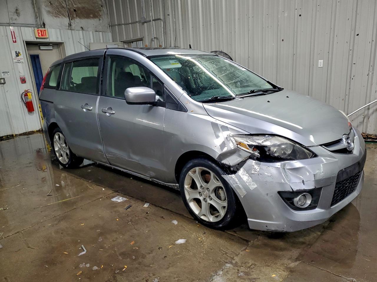 2010 Mazda 5 - Image 4