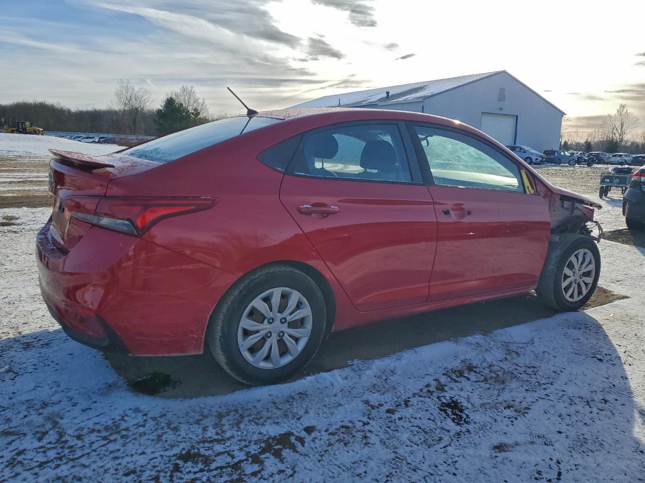 2018 Hyundai Accent Se - Фото 3
