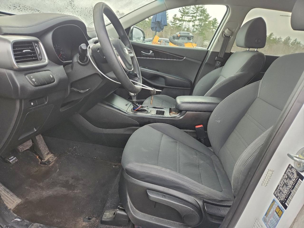 2020 Kia Sorento S - Image 7