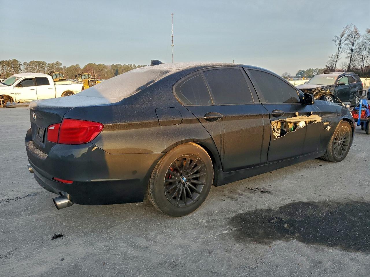 2013 BMW 535 Xi - Image 3