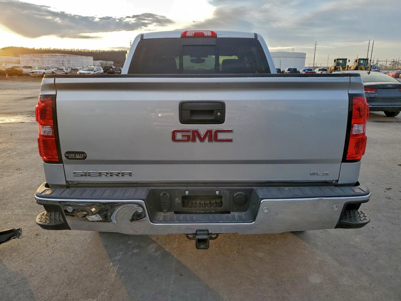2018 GMC Sierra K1500 Sle - Фото 6