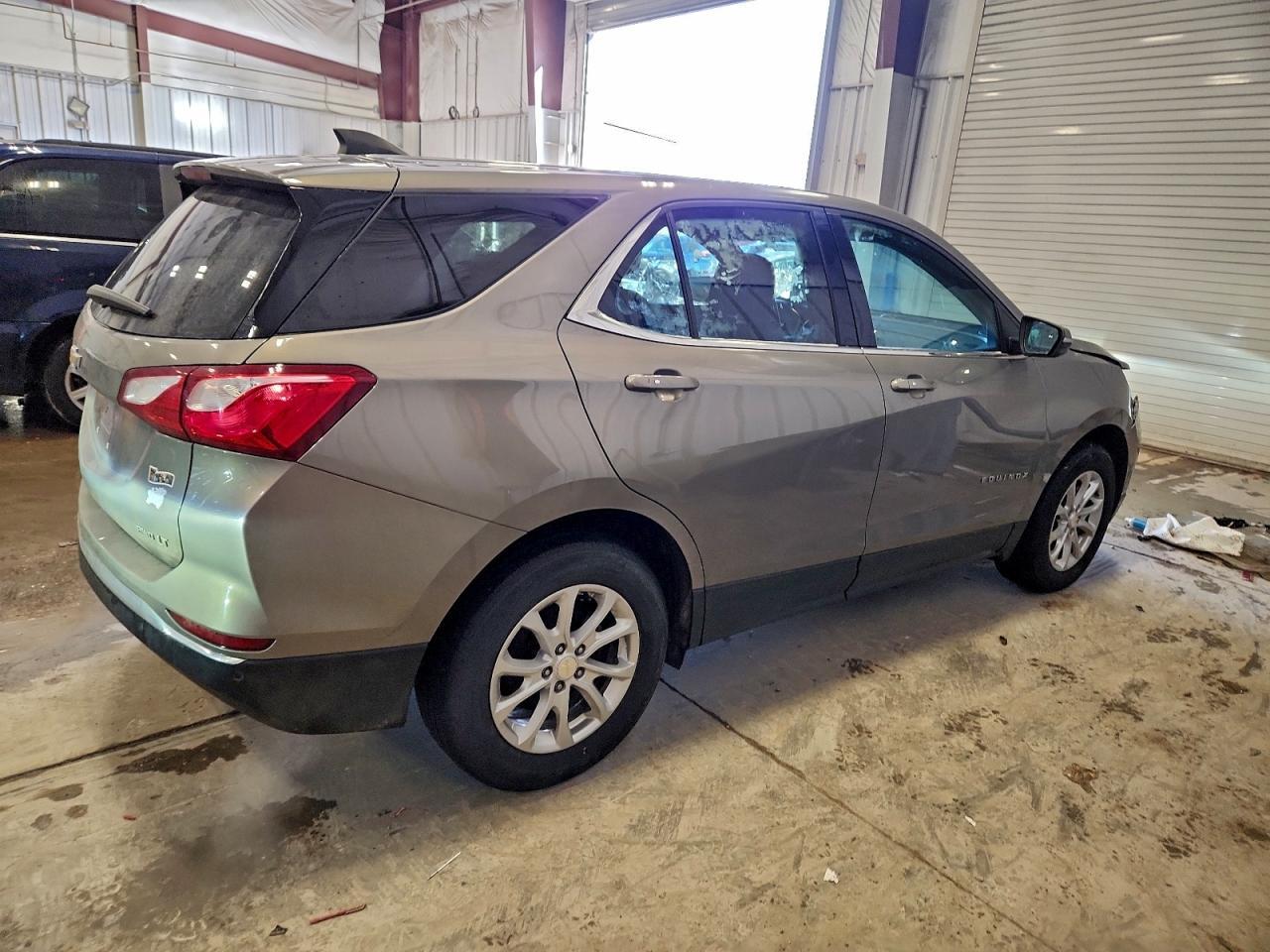 2019 Chevrolet Equinox Lt - Image 3