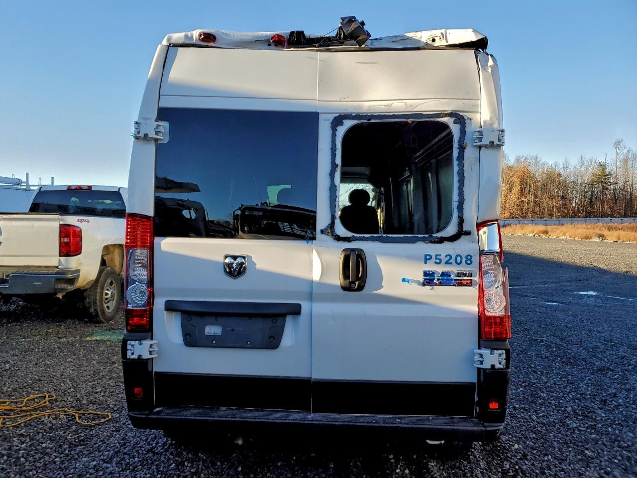 2022 Ram Promaster 2500 Delivery Van - Image 6