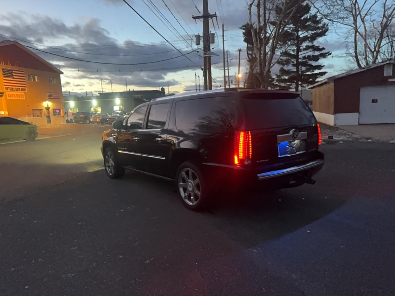 2007 Cadillac Escalade Esv - Image 3