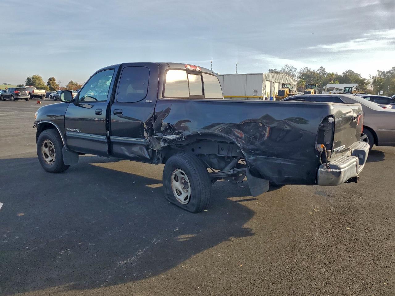 2006 Toyota Tundra Access Cab Sr5 - Image 2
