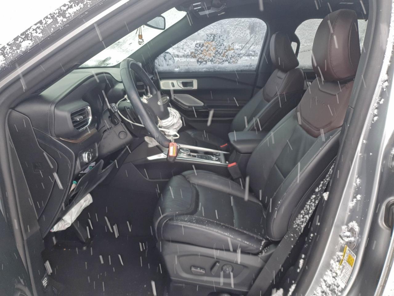2021 Ford Explorer Platinum - Image 7