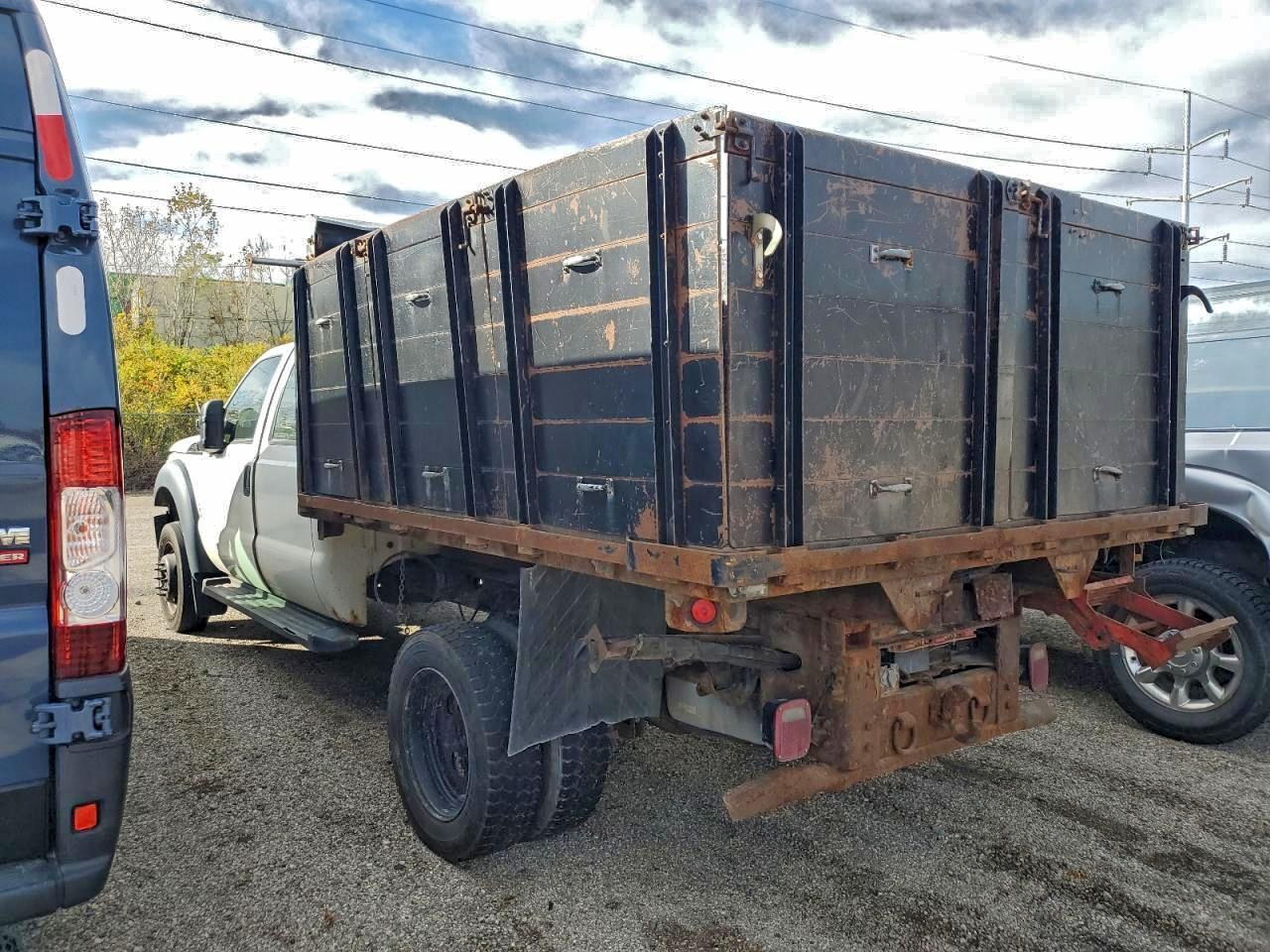 2015 Ford F450 Super Duty - Image 2