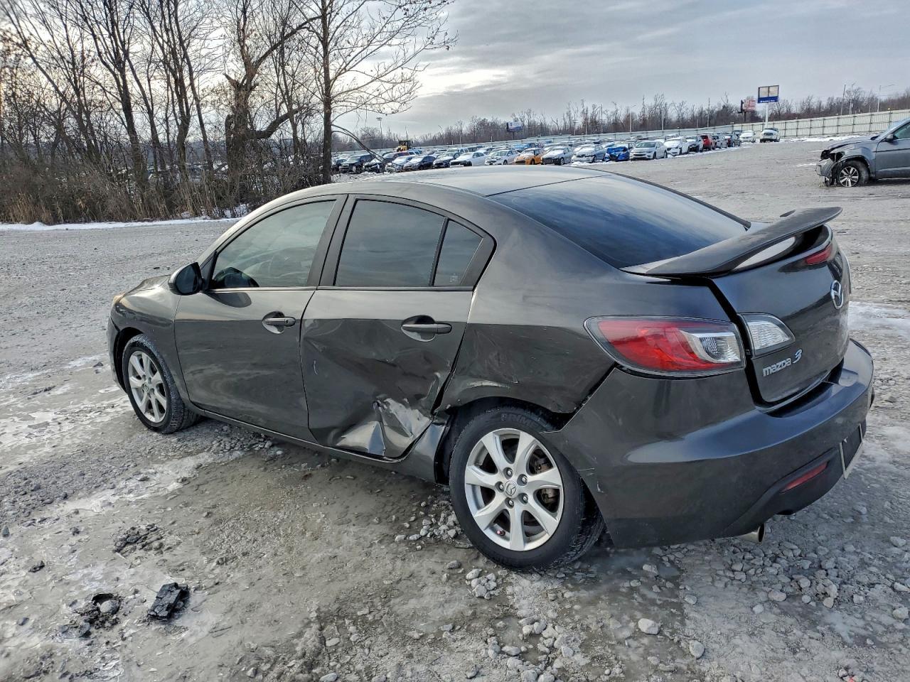 2011 Mazda 3 - Фото 2
